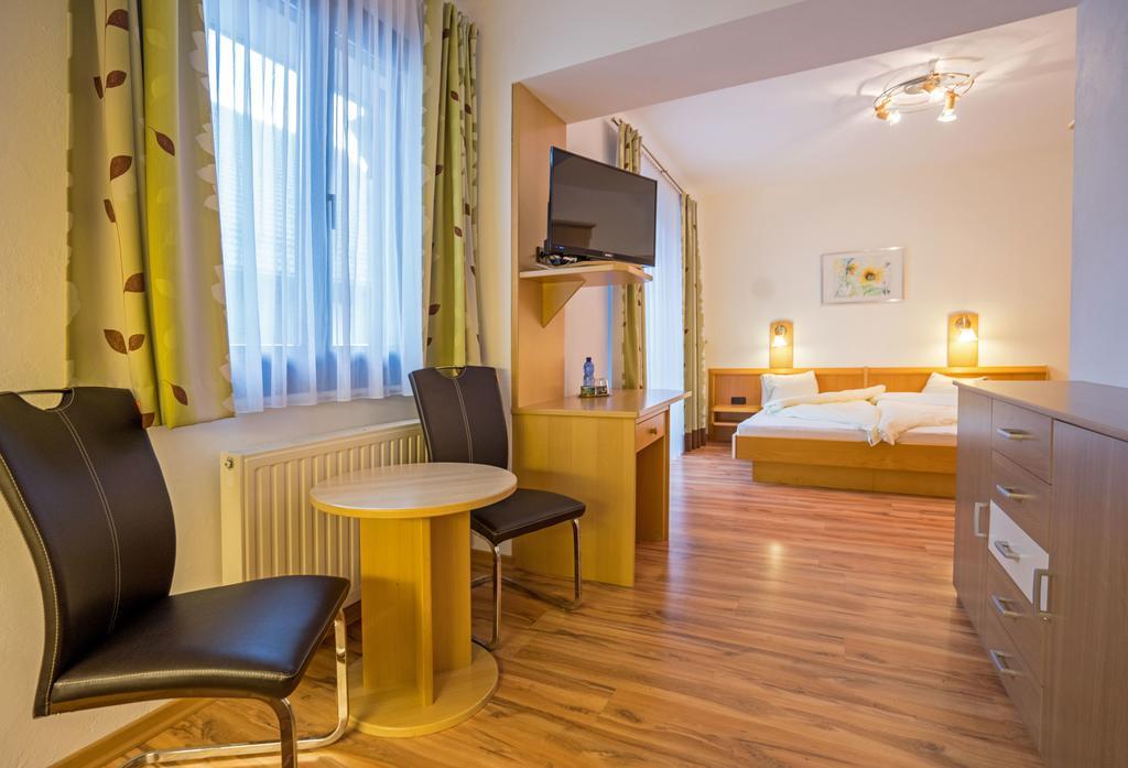 Haus Stampfer Hotel Weissensee Kamer foto