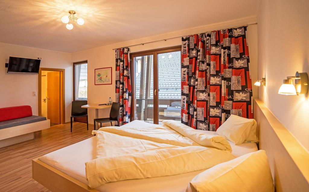 Haus Stampfer Hotel Weissensee Buitenkant foto
